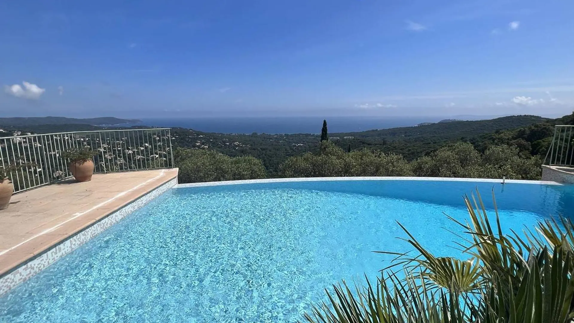 Villa De Charme Avec Piscine Privee, Climatisation, Bbq, Calme Absolu - Fr-1-726-11 La Croix-Valmer 0*,  France